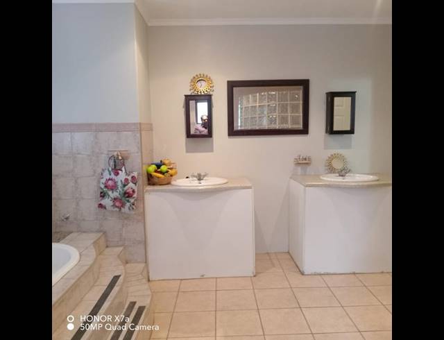 4 BEDROOM PROPERTY TO RENT IN FOREST HILLS